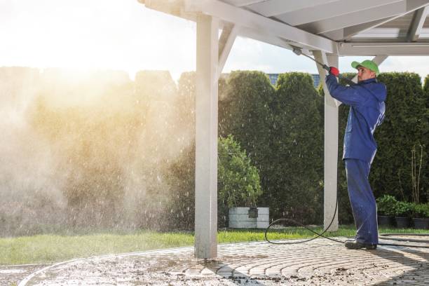 Best Commercial Pressure Washing in On Top Of The World Designated Place, FL